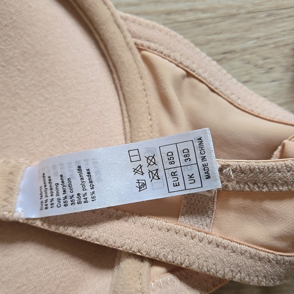 Strapless Bra - Picture 7 of 7